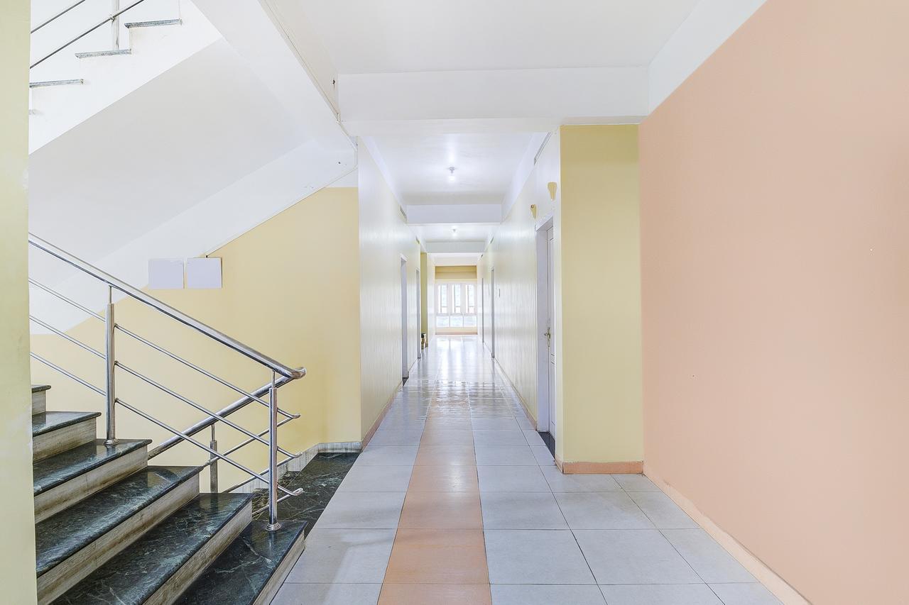 Oyo 13521 Sudhriti Hotel Siliguri Dış mekan fotoğraf